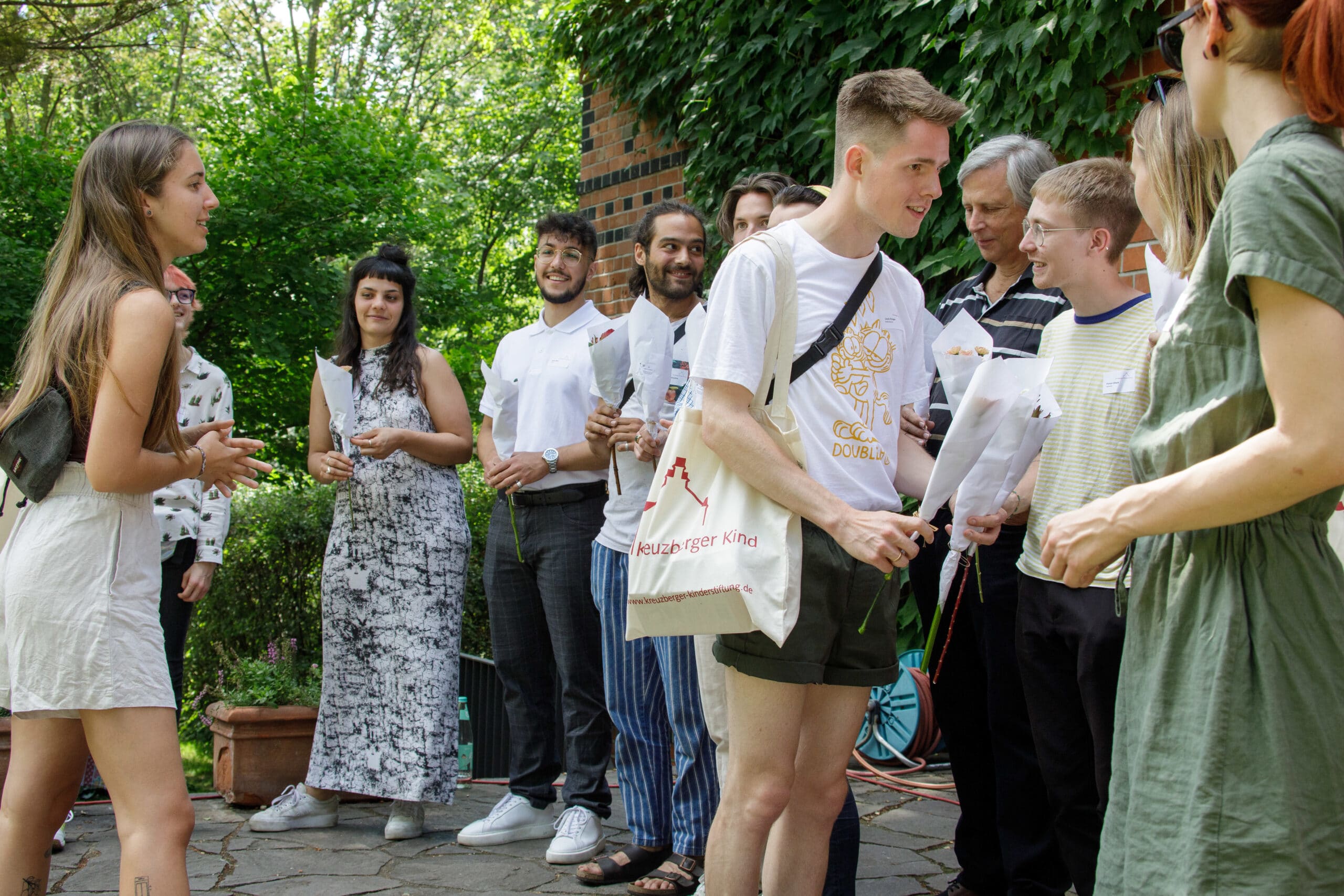 Sommerfest 2022 - Louis mit Ehrenamtlichen