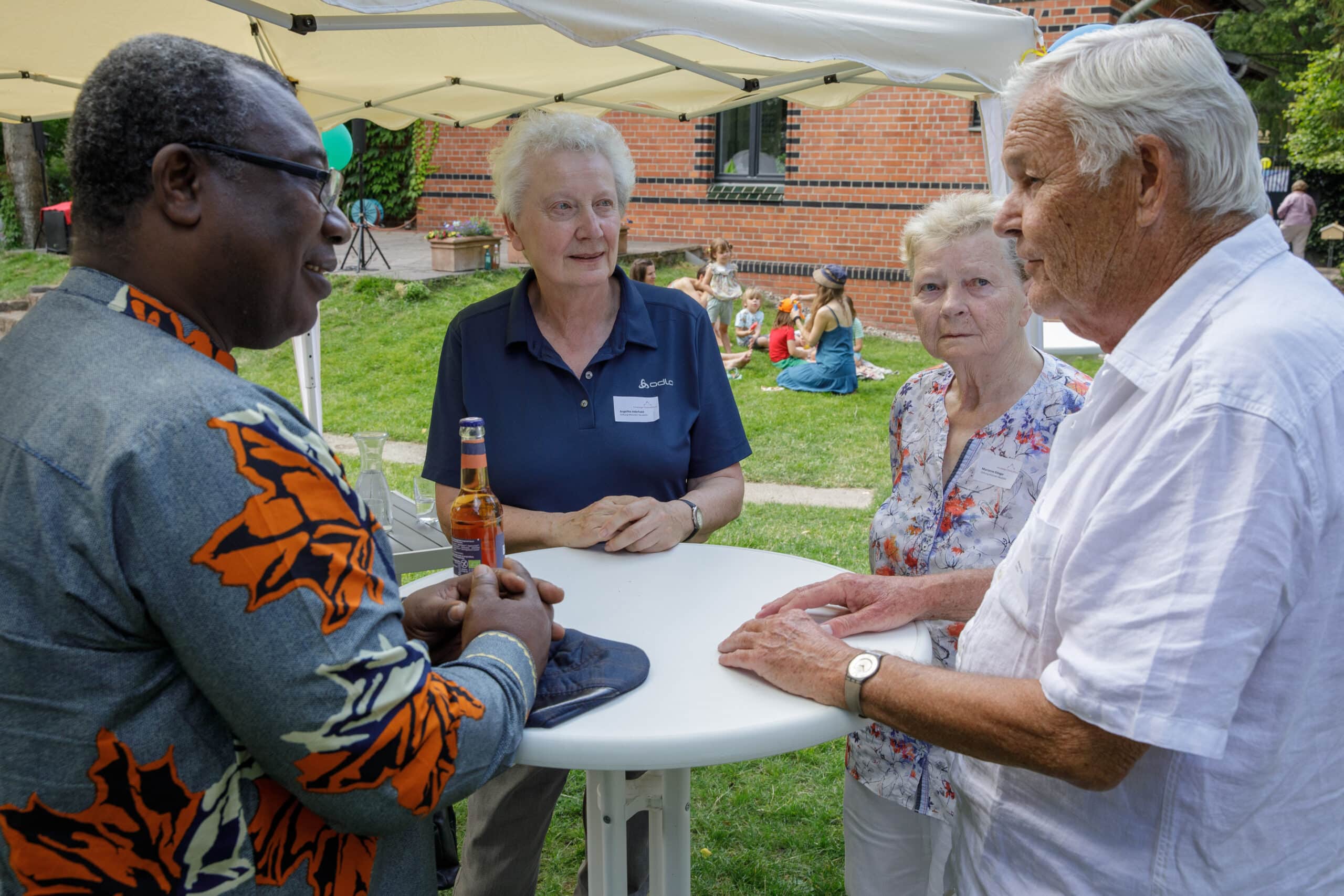 Sommerfest 2022 - Ackermann, Förder:innen und Stipendiatinnenvater